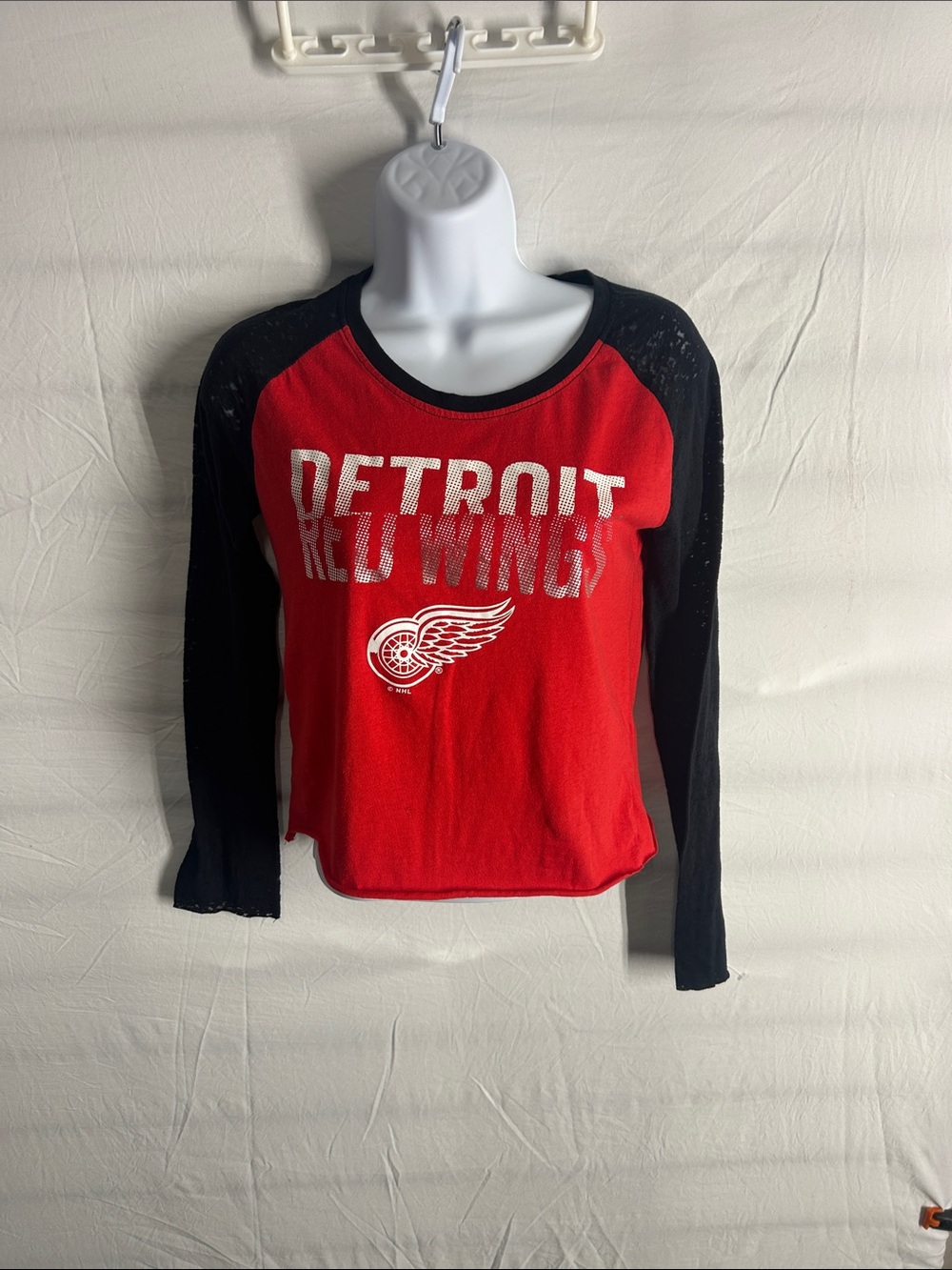 NHL Red & Black Crewneck Fan Tee